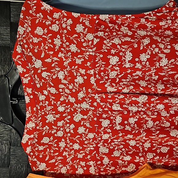 Sleeveless Trio - Picture 8 of 13